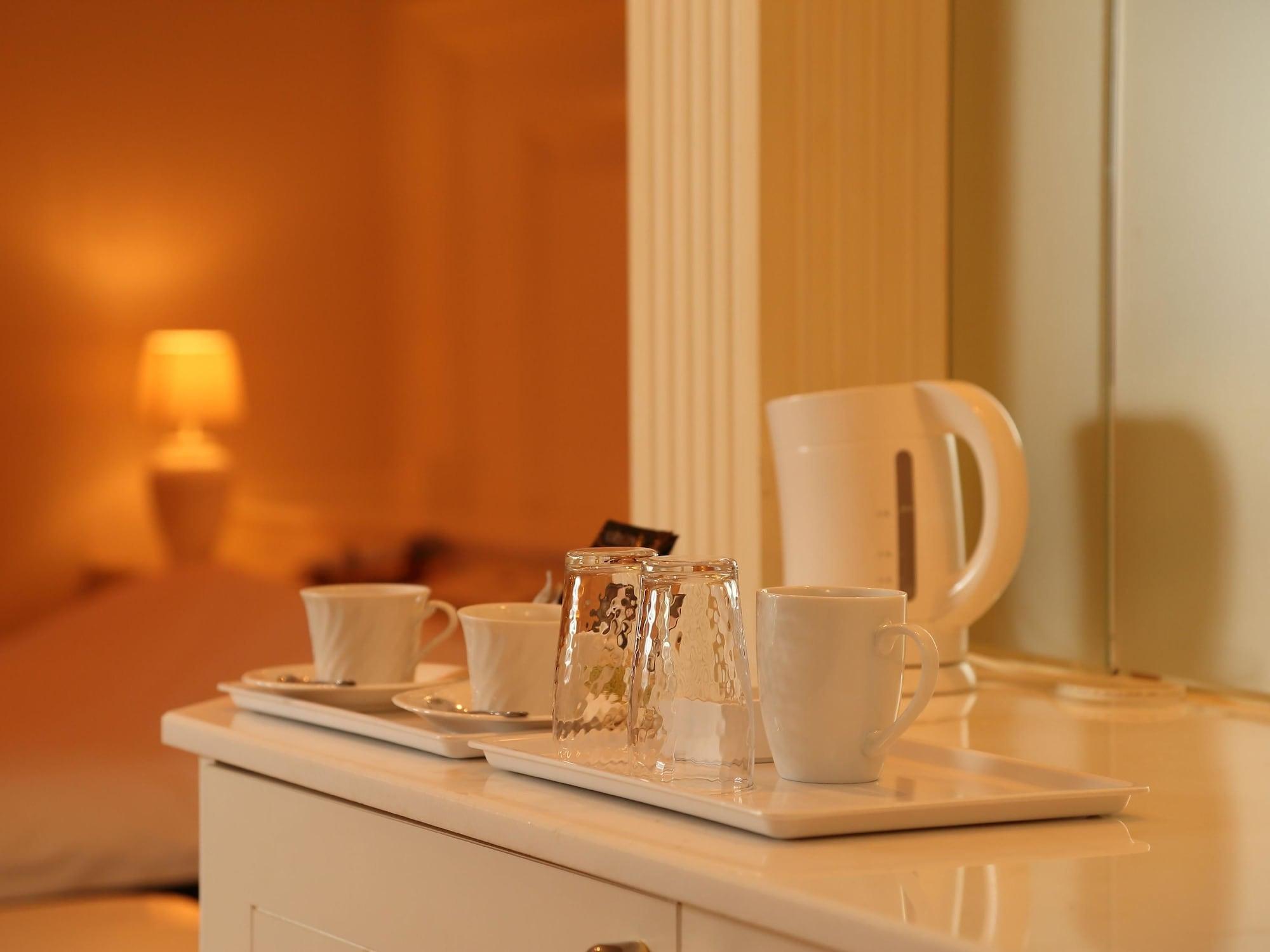 Hotel Fine Garden Juso (Adults Only) Осака Екстериор снимка